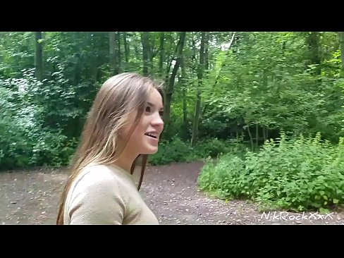 ❤️ Evelinari toki publiko batean izorratzen genuela proposatu nion! Baietz esan zuen. Orduan ipurdian izorratu eta ahoan esperma. Orduan bere burua haserretu zen. ❤❌ Pornografia besterik ez gugan ❌️