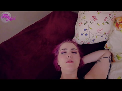 ❤️ Slutty ikaskidearekin OBG saltatzeko eskatu zuen, beraz, kondoirik gabe izorratu ginen ❤❌ Pornografia besterik ez gugan ❌️