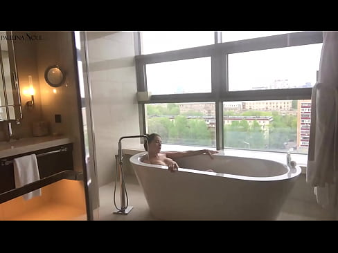 ❤️ Babe izugarria Sutsuki jertzen da bere pussy off bainugelan ❤❌ Pornografia besterik ez gugan ❌️