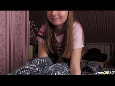 ❤️ Blondie-k bere BFF-ren sakon zurrupatzen du eta esperma jasotzen du ahoan ❤❌ Pornografia besterik ez gugan ❌️