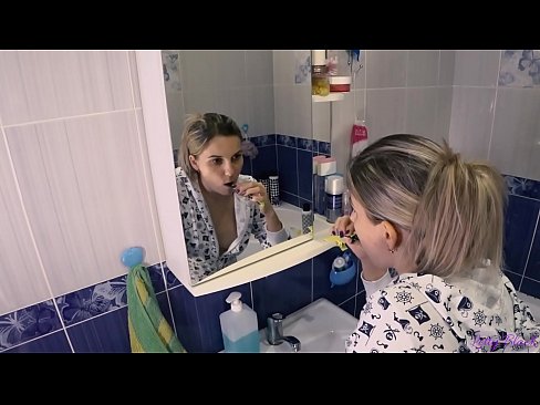 ❤️ Pijamaz jantzitako gazteekin ahozko esperma amaitzen da ipurdian - Letty Black ❤❌ Pornografia besterik ez gugan ❌️